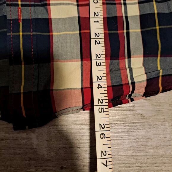 UntuckIt Button Up Shirt Plaid Slim Fit Long Sleeve Mens Size Medium - Picture 6 of 8